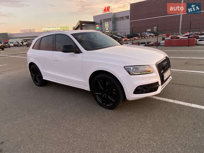 Внедорожник / Кроссовер Audi SQ5 2013 в Киеве