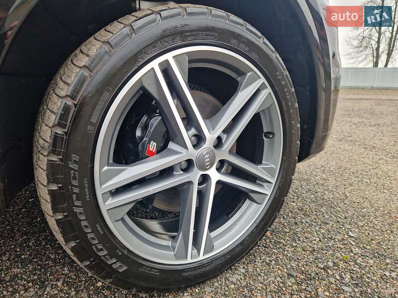 Внедорожник / Кроссовер Audi SQ5 2018 в Полтаве