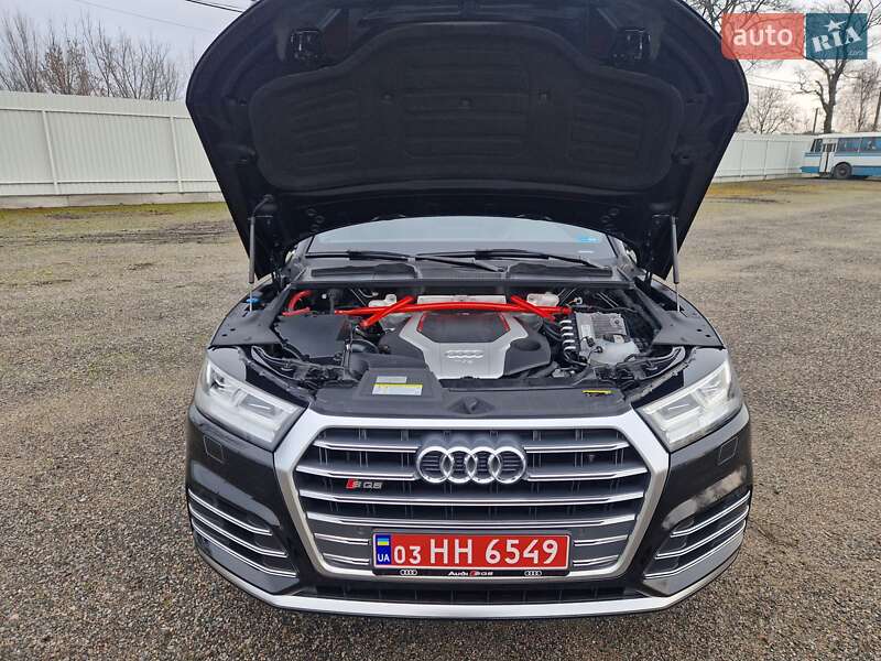 Внедорожник / Кроссовер Audi SQ5 2018 в Полтаве