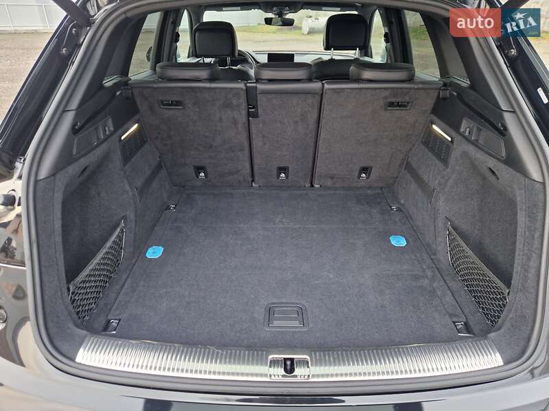 Внедорожник / Кроссовер Audi SQ5 2018 в Полтаве