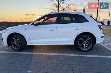 Позашляховик / Кросовер Audi SQ5 2018 в Мукачевому