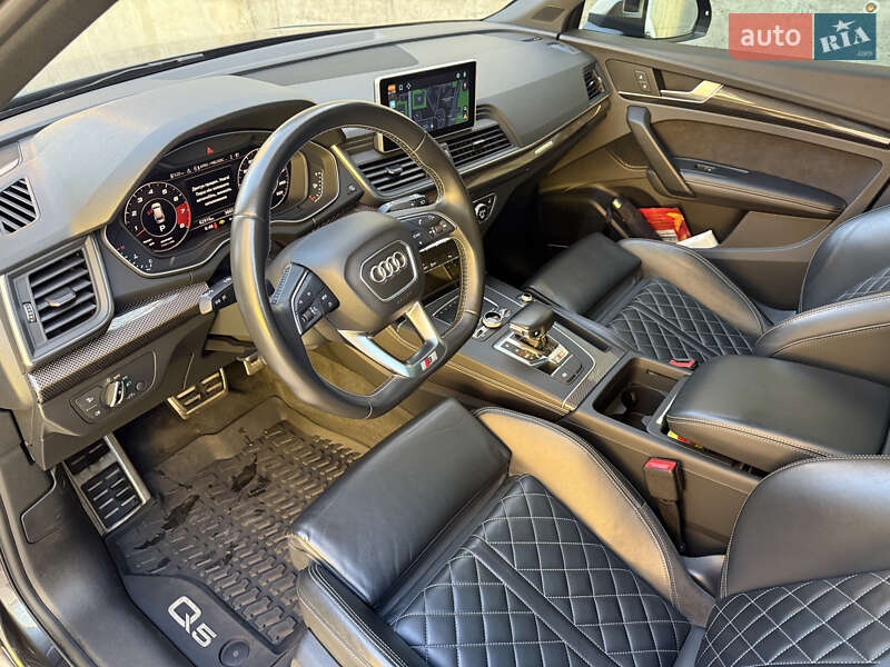 Позашляховик / Кросовер Audi SQ5 2017 в Києві фото 23 Позашляховик / Кросовер Audi SQ5 2017 в Києві