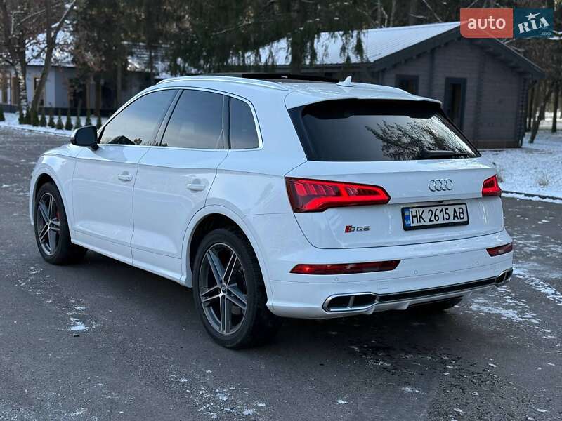 Внедорожник / Кроссовер Audi SQ5 2019 в Ровно