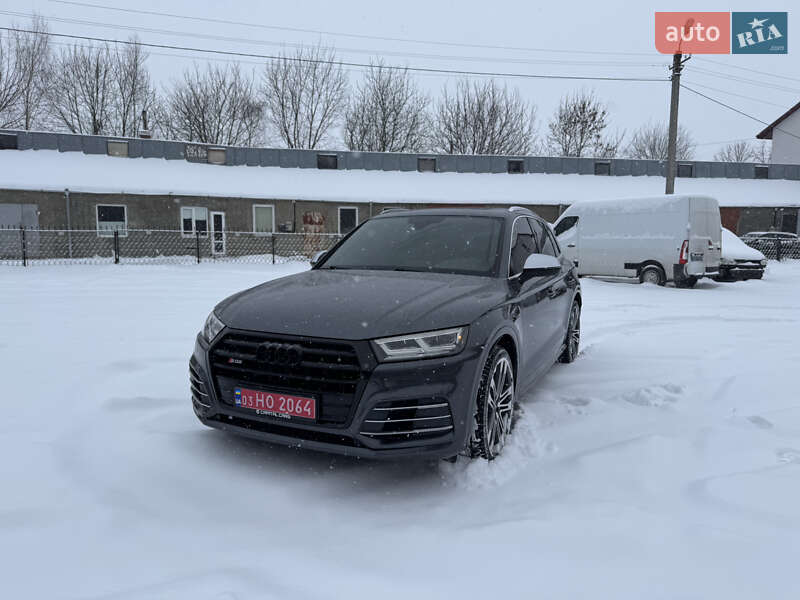 Внедорожник / Кроссовер Audi SQ5 2018 в Луцке