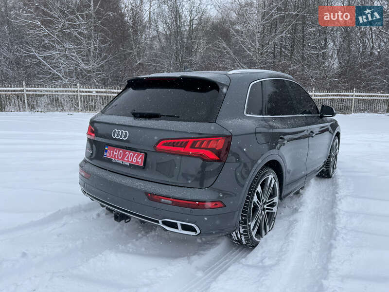 Внедорожник / Кроссовер Audi SQ5 2018 в Луцке