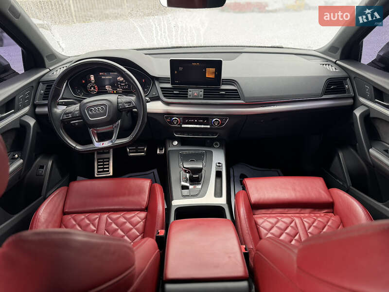 Внедорожник / Кроссовер Audi SQ5 2018 в Луцке