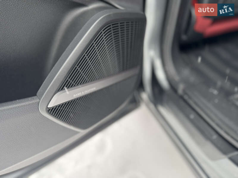 Внедорожник / Кроссовер Audi SQ5 2018 в Луцке