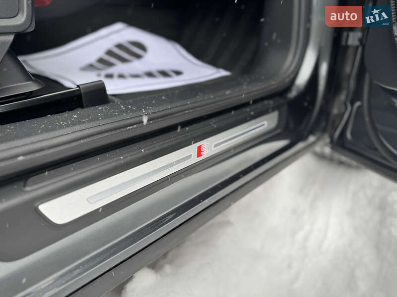 Внедорожник / Кроссовер Audi SQ5 2018 в Луцке