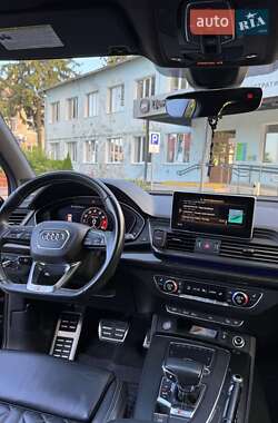 Позашляховик / Кросовер Audi SQ5 2018 в Городенці