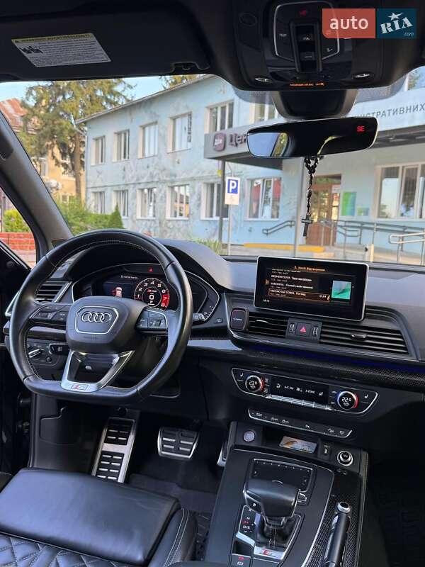 Внедорожник / Кроссовер Audi SQ5 2018 в Городенке