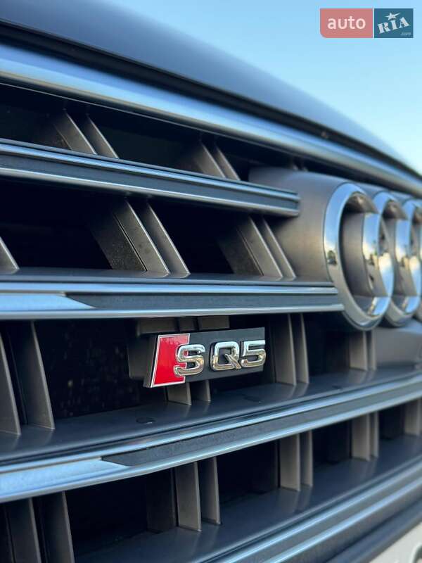 Внедорожник / Кроссовер Audi SQ5 2018 в Городенке