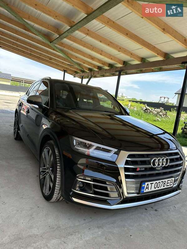 Внедорожник / Кроссовер Audi SQ5 2018 в Городенке