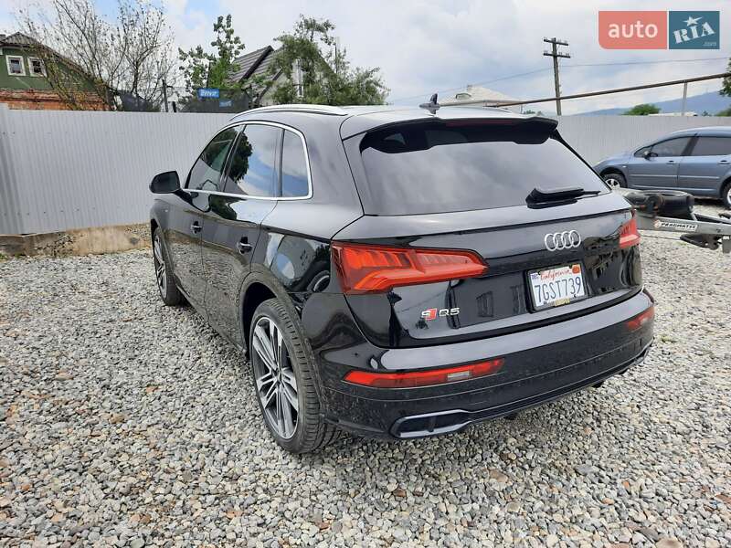 Внедорожник / Кроссовер Audi SQ5 2018 в Городенке