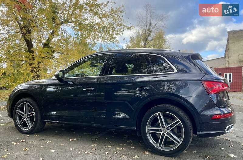 Внедорожник / Кроссовер Audi SQ5 2019 в Киеве