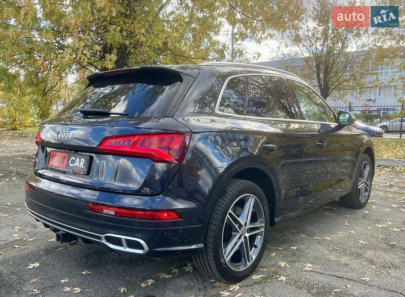 Внедорожник / Кроссовер Audi SQ5 2019 в Киеве