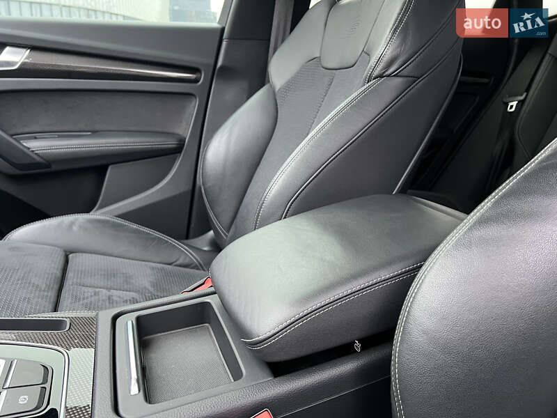 Внедорожник / Кроссовер Audi SQ5 2021 в Киеве