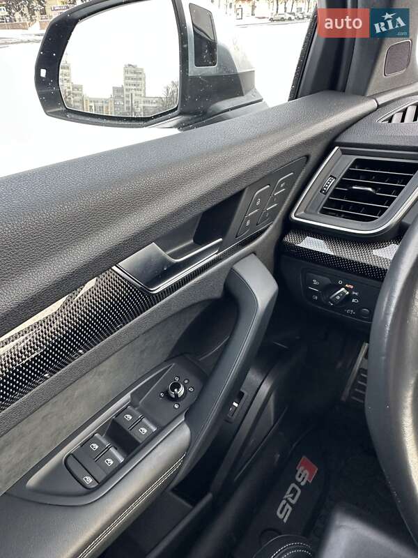 Внедорожник / Кроссовер Audi SQ5 2018 в Киеве