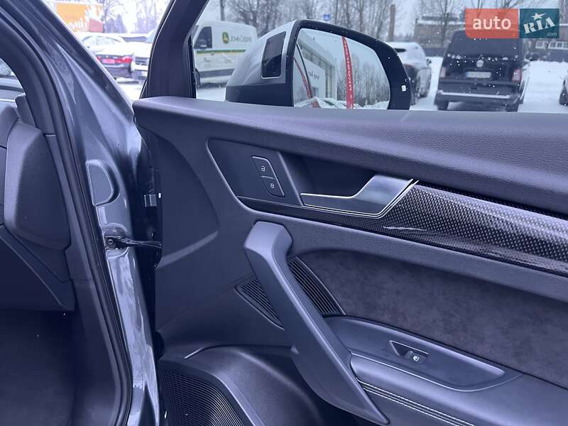 Внедорожник / Кроссовер Audi SQ5 2018 в Житомире