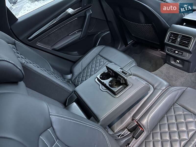 Внедорожник / Кроссовер Audi SQ5 2018 в Житомире