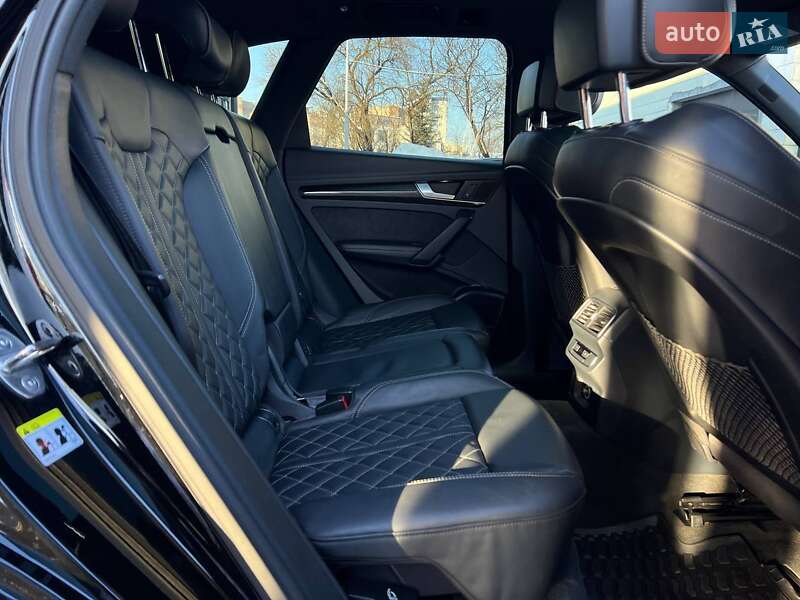 Позашляховик / Кросовер Audi SQ5 2018 в Івано-Франківську