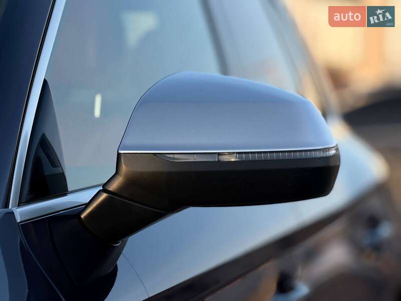 Внедорожник / Кроссовер Audi SQ5 2018 в Кривом Роге