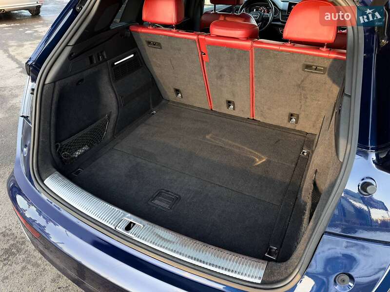 Внедорожник / Кроссовер Audi SQ5 2018 в Кривом Роге