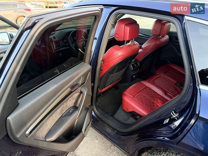 Внедорожник / Кроссовер Audi SQ5 2018 в Кривом Роге