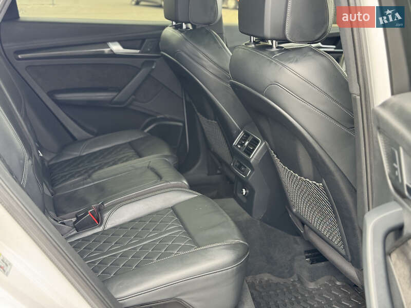 Внедорожник / Кроссовер Audi SQ5 2018 в Львове