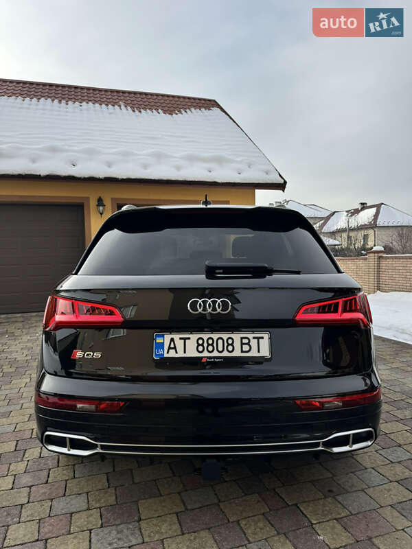 Внедорожник / Кроссовер Audi SQ5 2017 в Долине