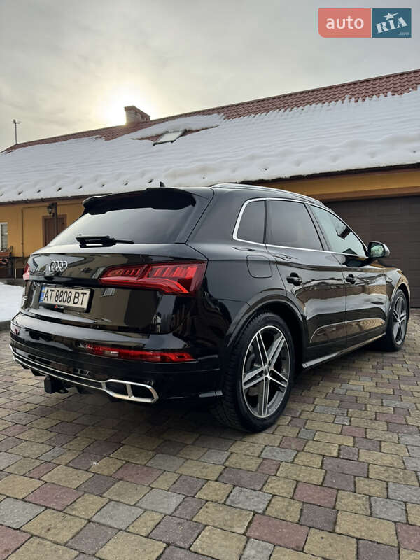 Внедорожник / Кроссовер Audi SQ5 2017 в Долине