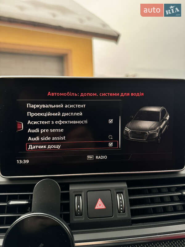 Внедорожник / Кроссовер Audi SQ5 2017 в Долине