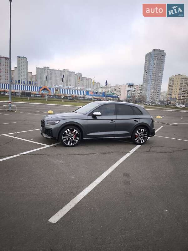 Внедорожник / Кроссовер Audi SQ5 2018 в Киеве