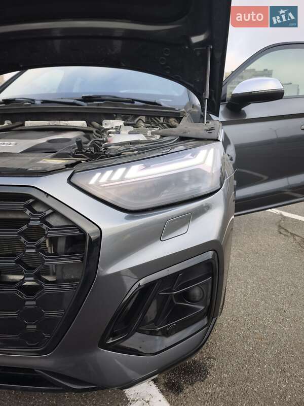 Внедорожник / Кроссовер Audi SQ5 2018 в Киеве