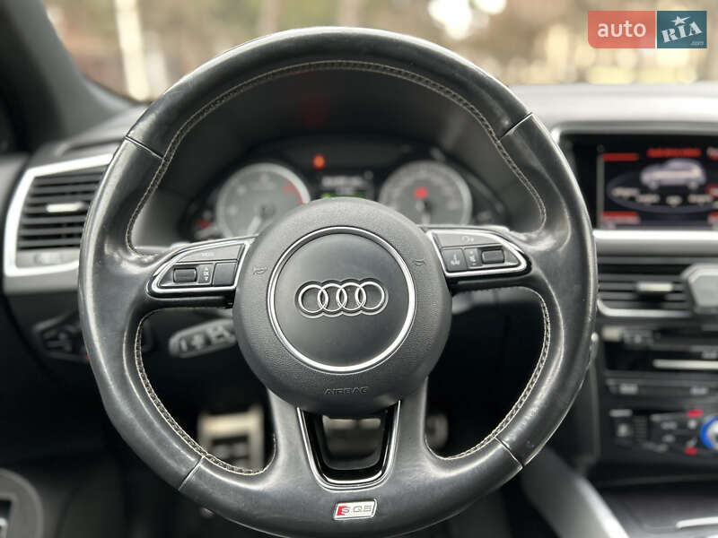 Позашляховик / Кросовер Audi SQ5 2015 в Миколаєві