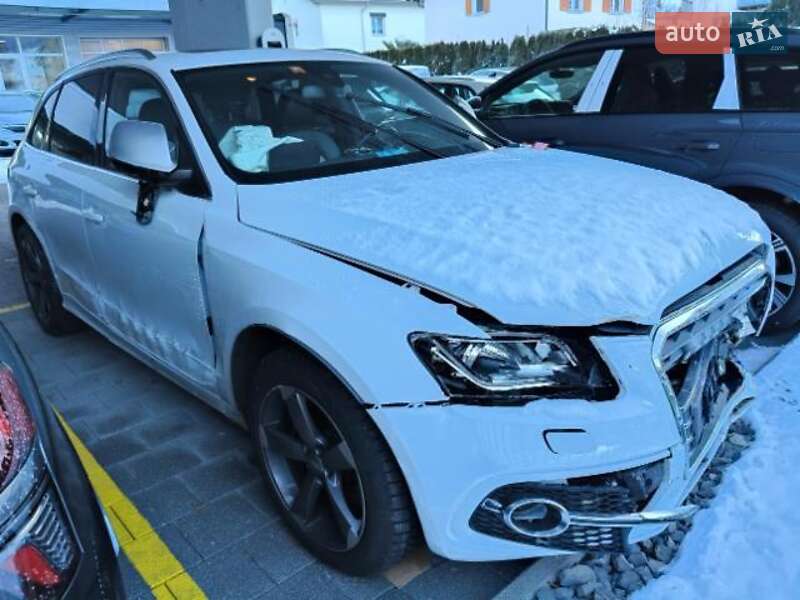 Позашляховик / Кросовер Audi SQ5 2014 в Бродах