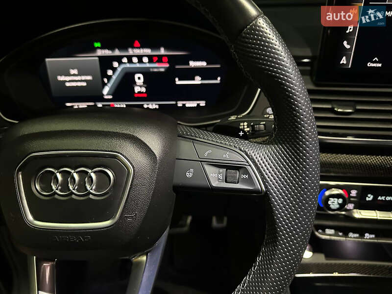 Позашляховик / Кросовер Audi SQ5 2022 в Дніпрі