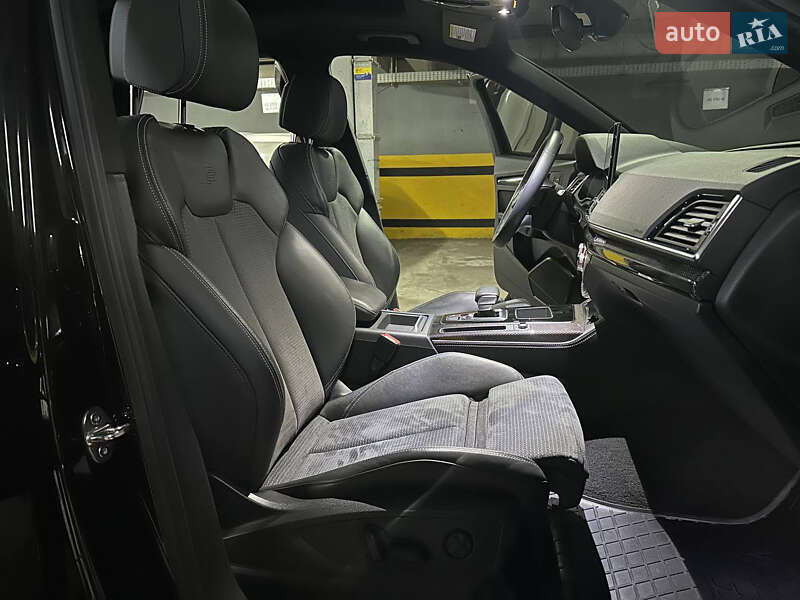 Позашляховик / Кросовер Audi SQ5 2022 в Дніпрі