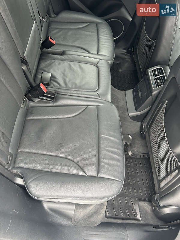 Позашляховик / Кросовер Audi SQ5 2016 в Києві