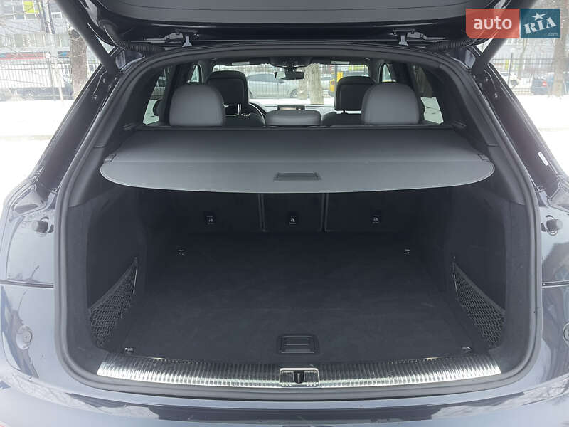 Внедорожник / Кроссовер Audi SQ5 2019 в Киеве фото 11 Внедорожник / Кроссовер Audi SQ5 2019 в Киеве