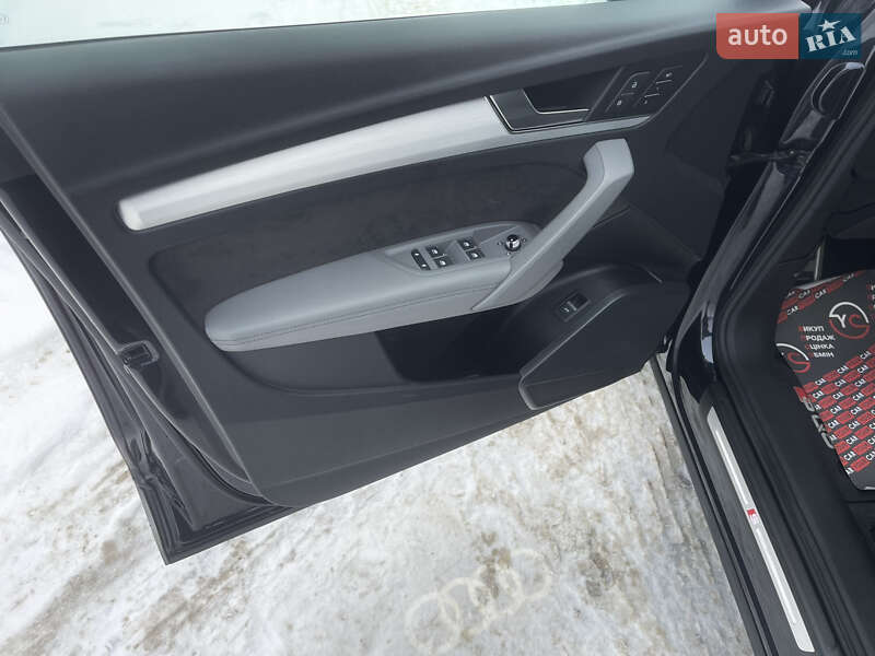Внедорожник / Кроссовер Audi SQ5 2019 в Киеве фото 12 Внедорожник / Кроссовер Audi SQ5 2019 в Киеве