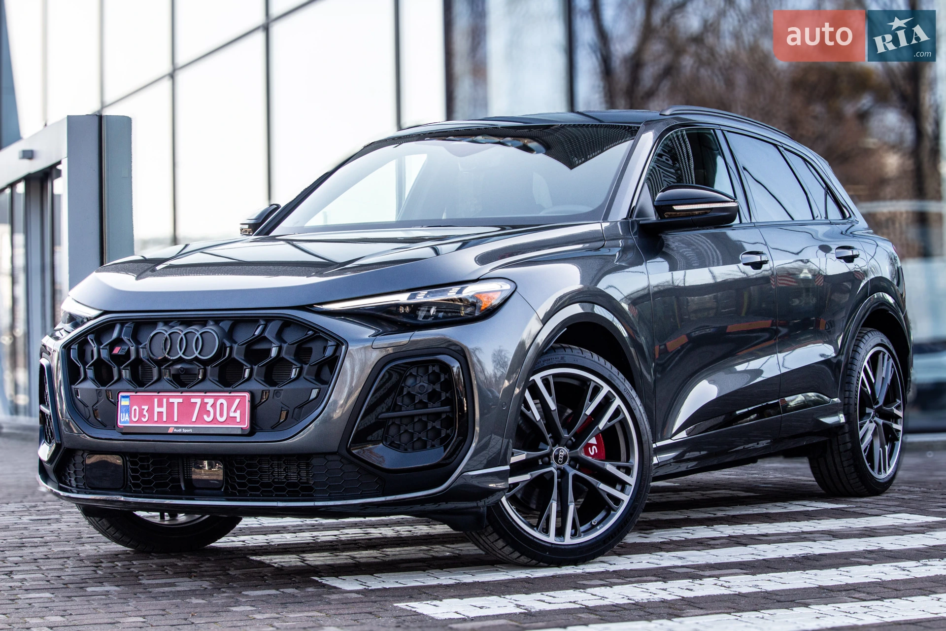 2025 Audi SQ5 - фото 1