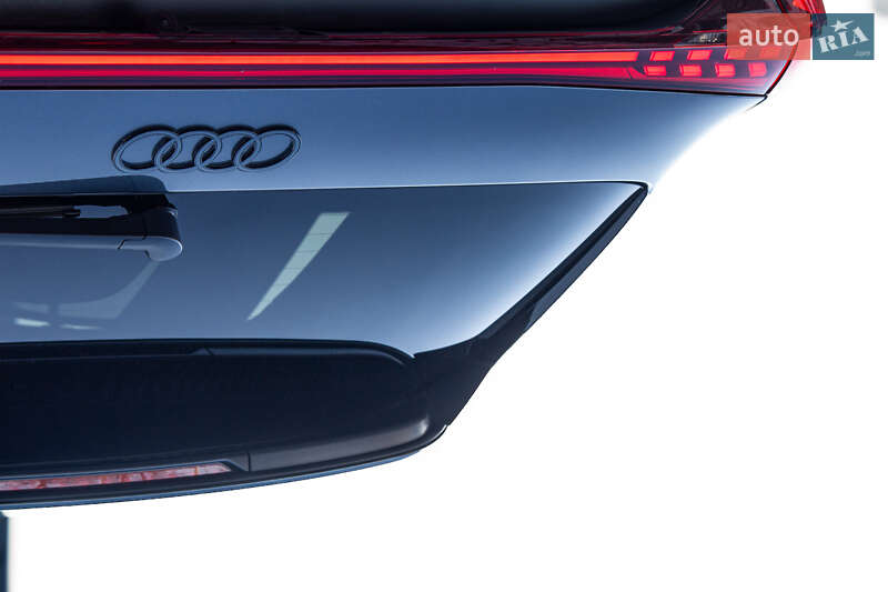 Внедорожник / Кроссовер Audi SQ5 2025 в Львове