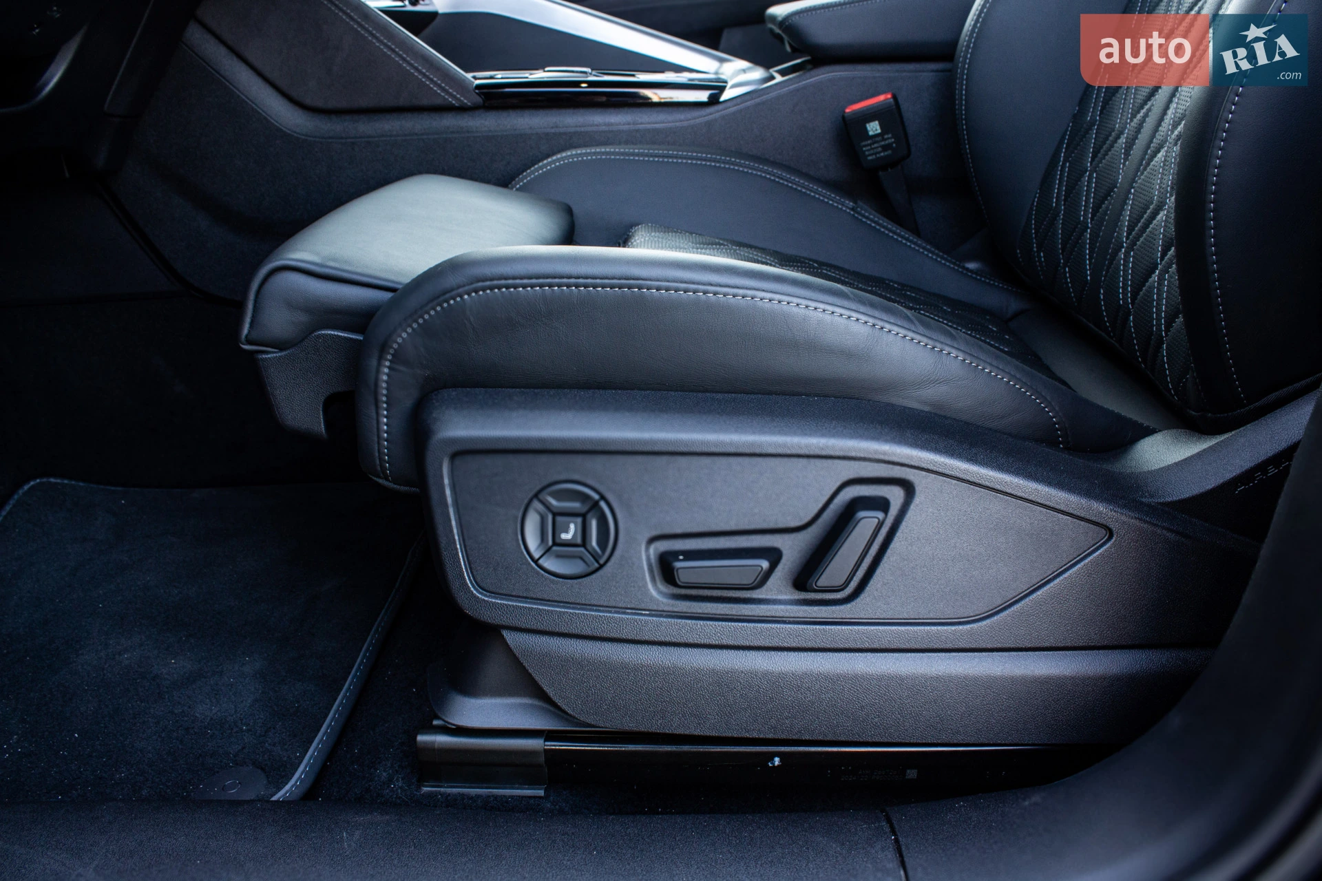 2025 Audi SQ5 - мініатюра 85