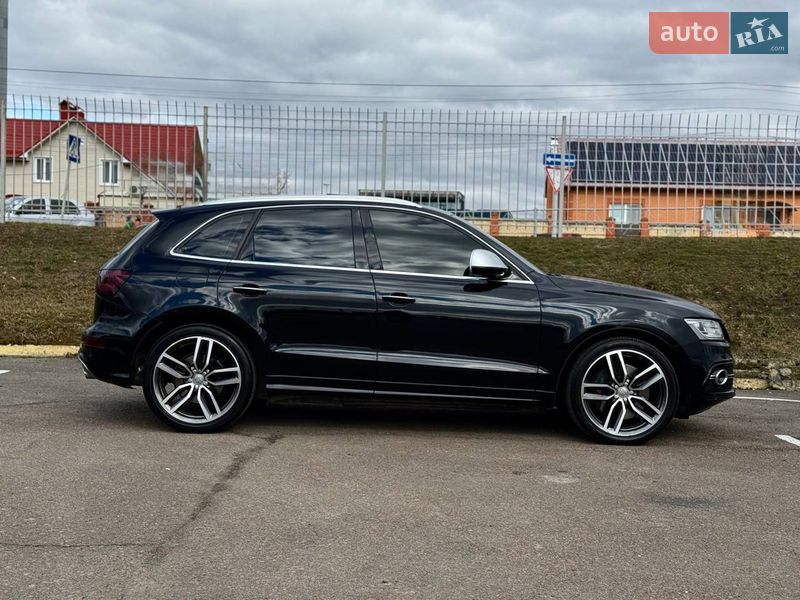 Внедорожник / Кроссовер Audi SQ5 2015 в Киеве