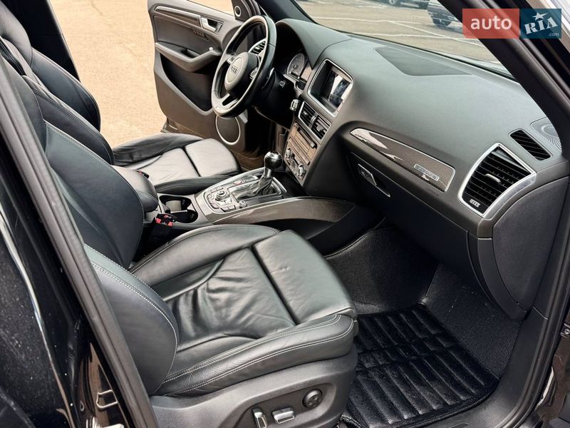 Внедорожник / Кроссовер Audi SQ5 2015 в Киеве