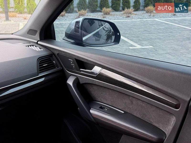 Позашляховик / Кросовер Audi SQ5 2017 в Луцьку