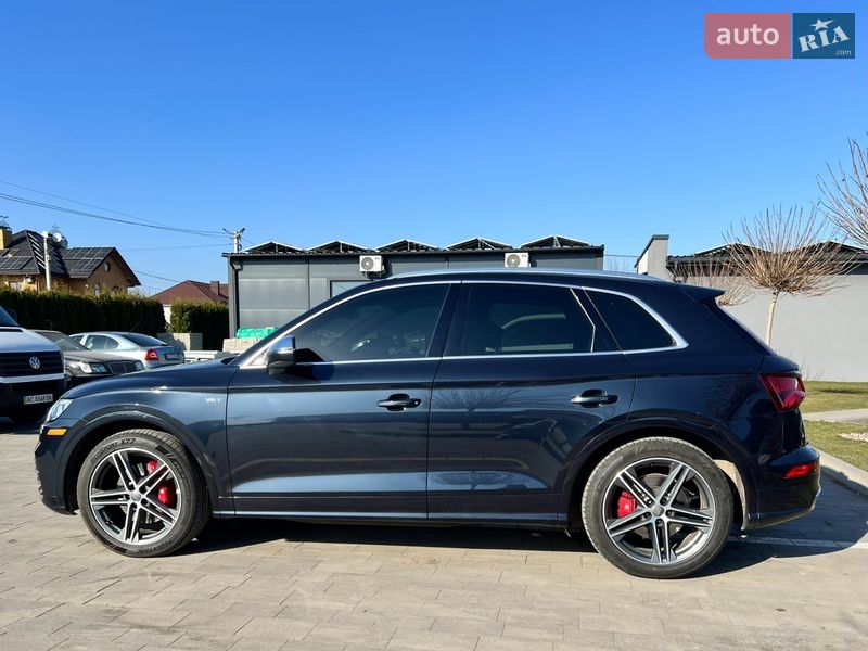 Внедорожник / Кроссовер Audi SQ5 2017 в Луцке