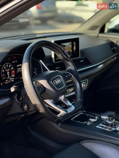 Внедорожник / Кроссовер Audi SQ5 2017 в Луцке