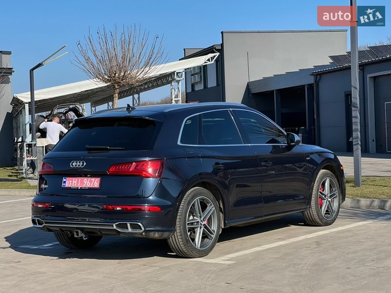 Внедорожник / Кроссовер Audi SQ5 2017 в Луцке