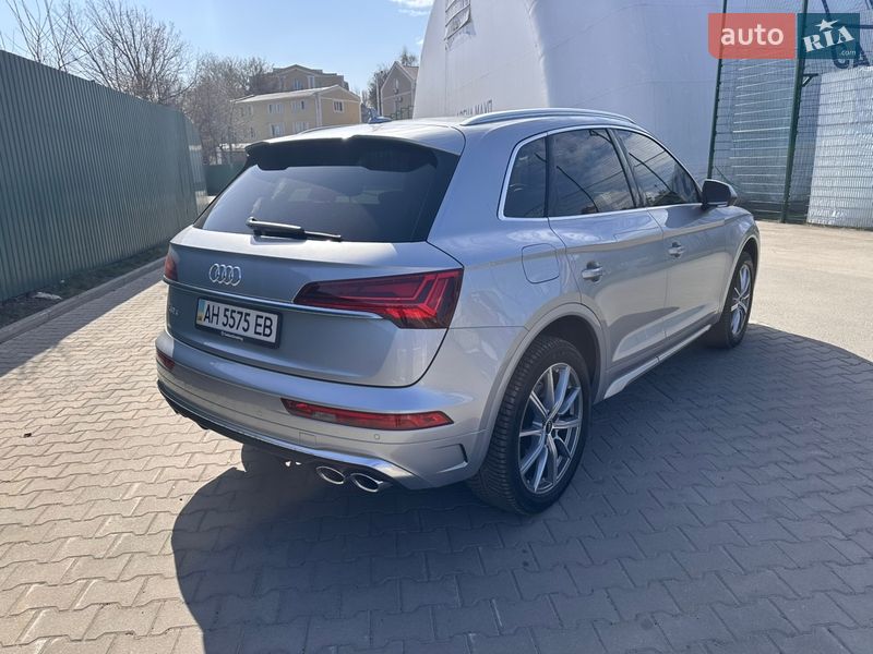 Внедорожник / Кроссовер Audi SQ5 2021 в Киеве